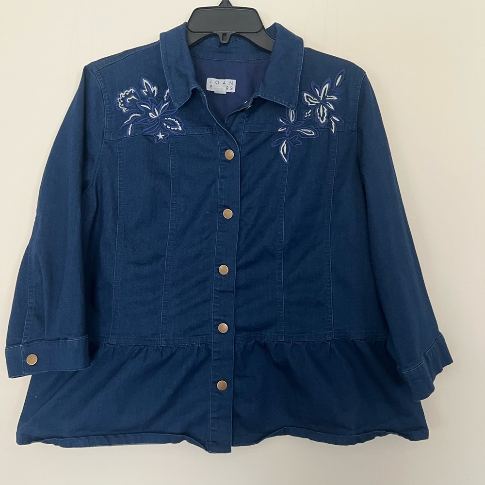 Joan Rivers  FloralEmbroidered Denim Jacket Peplum Western Style Snap Front Blue